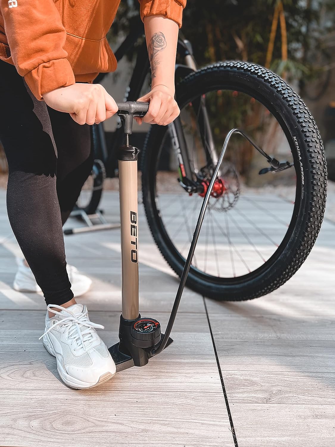 Hochdruck-Standpumpe mit Manometer Beto Dualhead - Stahl - Titan/Grau