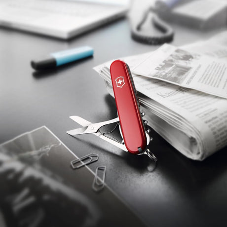 Victorinox Compact Swiss Army Knife, 15 Functions, Swiss Made Pocket Knife with Large Blade, Screwdriver, Corkscrew and Multipurpose Hook - Red