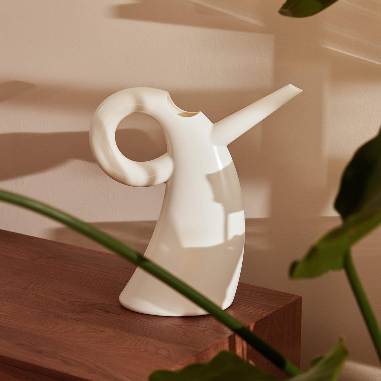 Alessi Diva Watering Can Aleesi AEA03 W Diva Watering Can, White